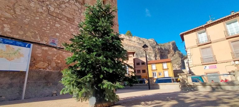 Árbol de Navidad en Alhama de Aragón